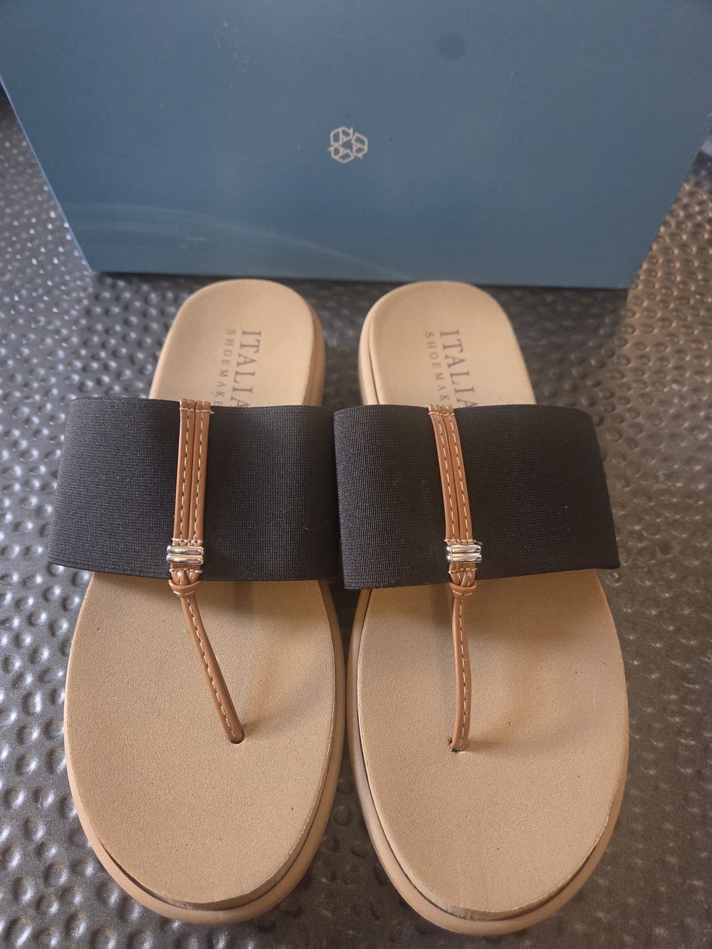 Italian Shoemakers Black and Tan Thong Slide Sandals
